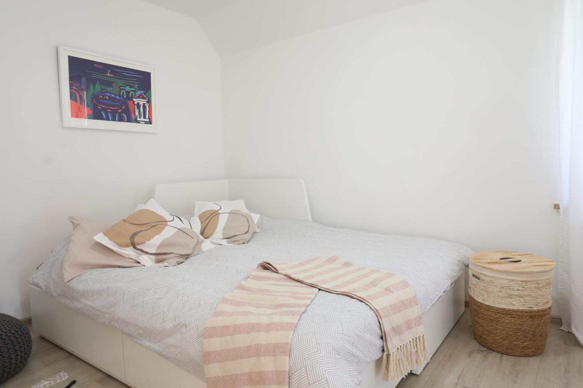 Apartment Mir Pola Esterno foto