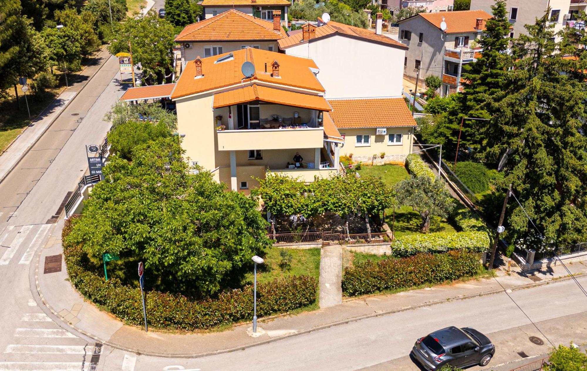 Apartment Mir Pola Esterno foto